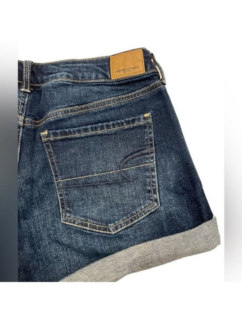 American Eagle Tomgirl Midi Size 8 Stretch Dark Medium Rinse Denim Shorts Cuffed - Picture 3 of 13
